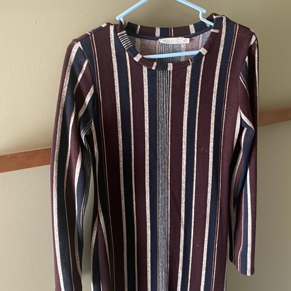 Boutique striped midi dress, with slit.